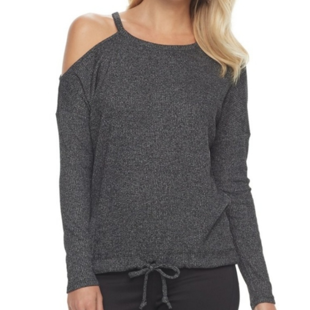 ROCK & REPUBLIC OPEN SHOULDER GREY LONG SLEEVE TOP